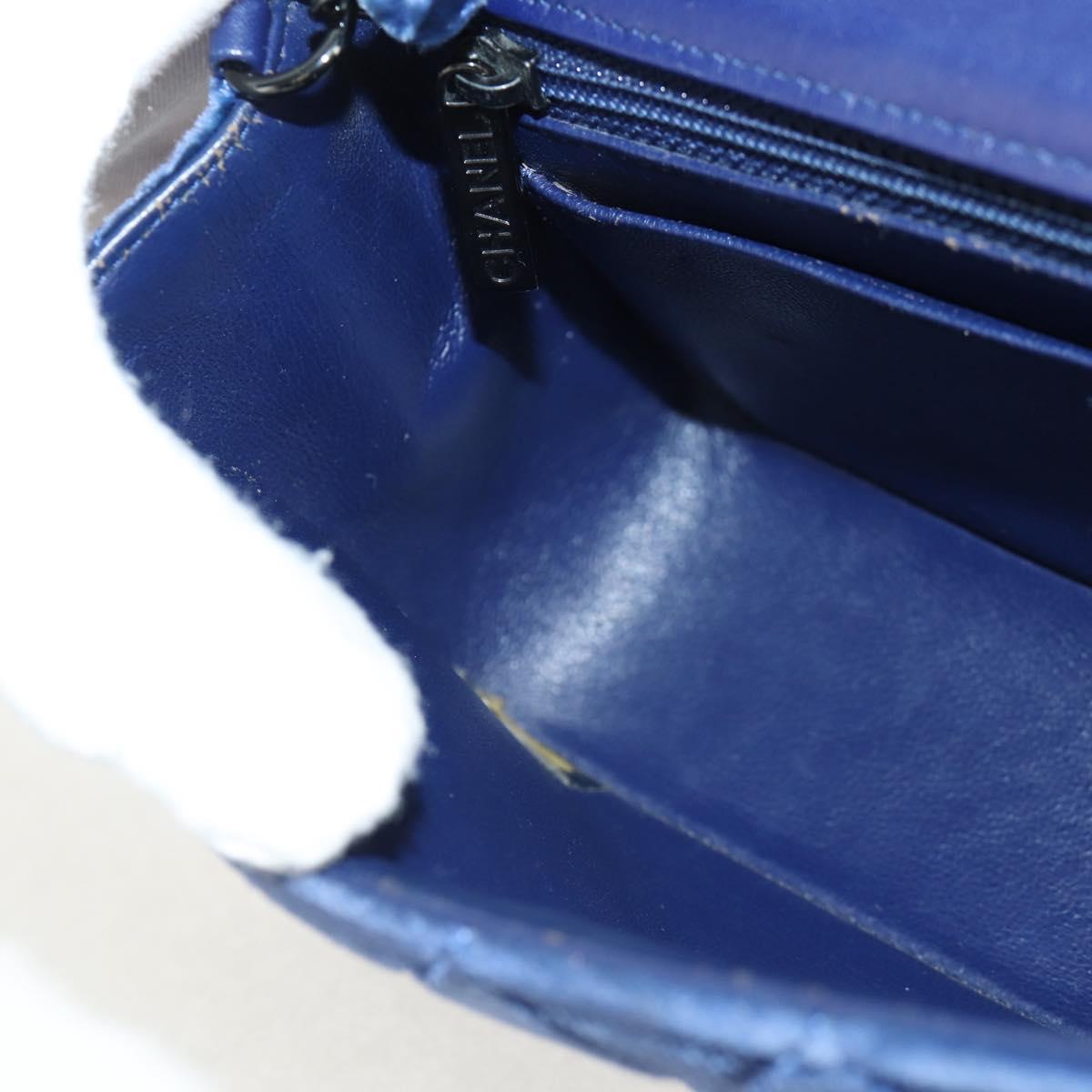 CHANEL Matelasse 20 Chain Shoulder Bag Velor Navy CC Auth 154631V