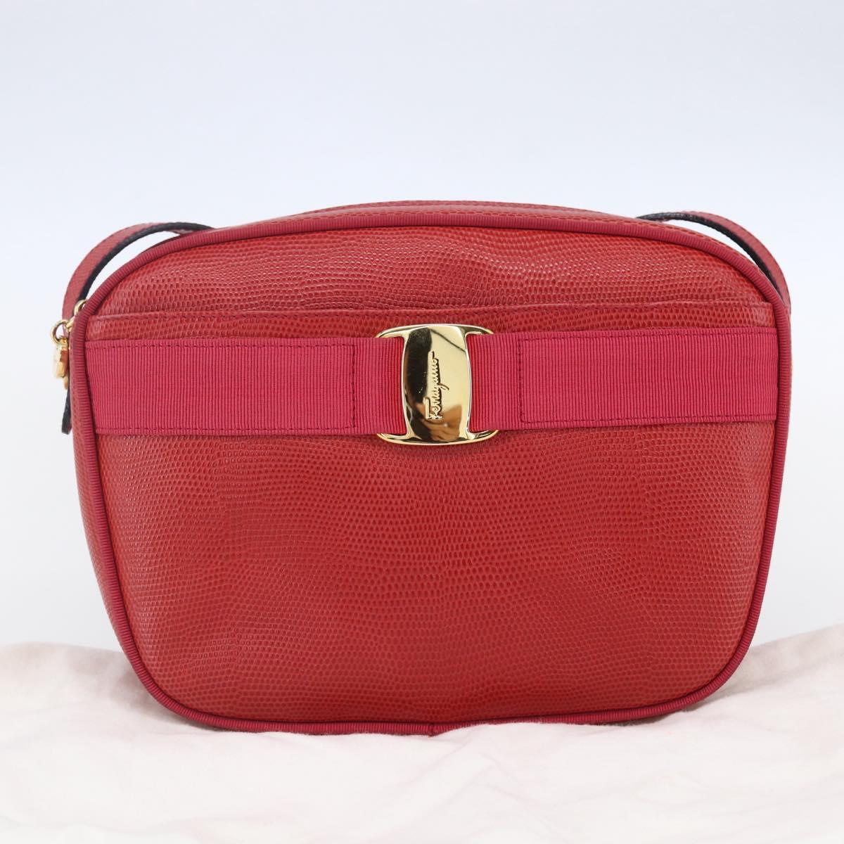Salvatore Ferragamo Vala Shoulder Bag Leather Red Gold Auth 154677