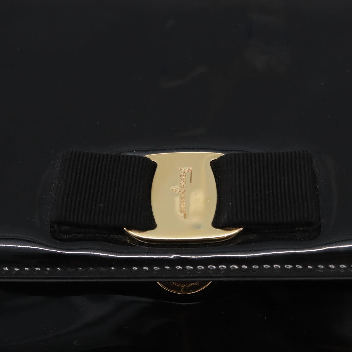 Salvatore Ferragamo Vala Chain Shoulder Bag Enamel Black Gold Auth 154685