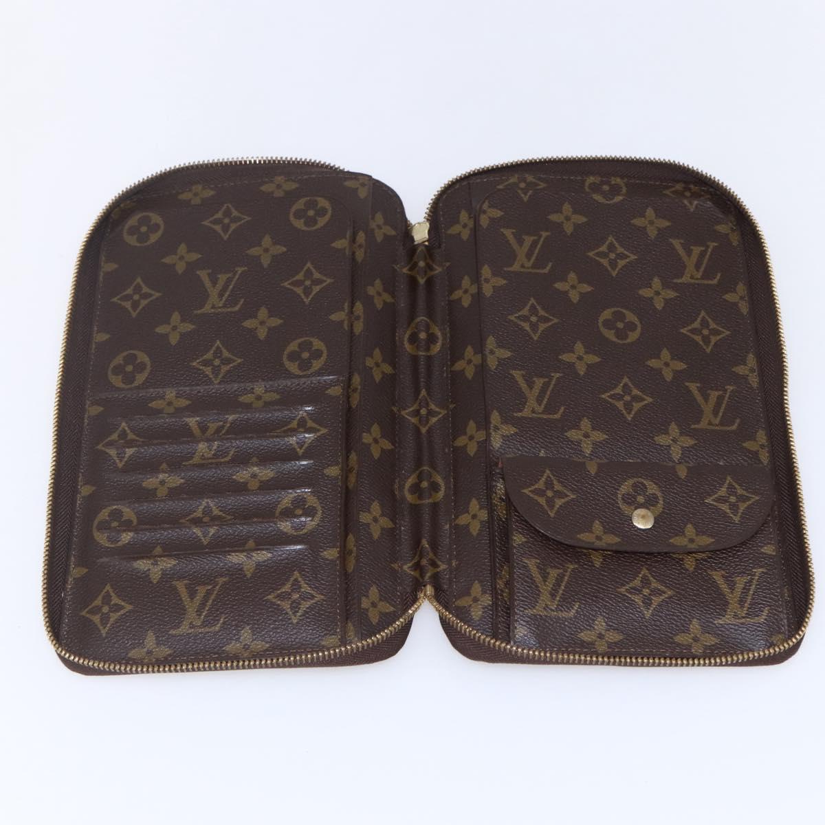 LOUIS VUITTON Monogram Poche Escapade Travel Case M60113 LV Auth 155001