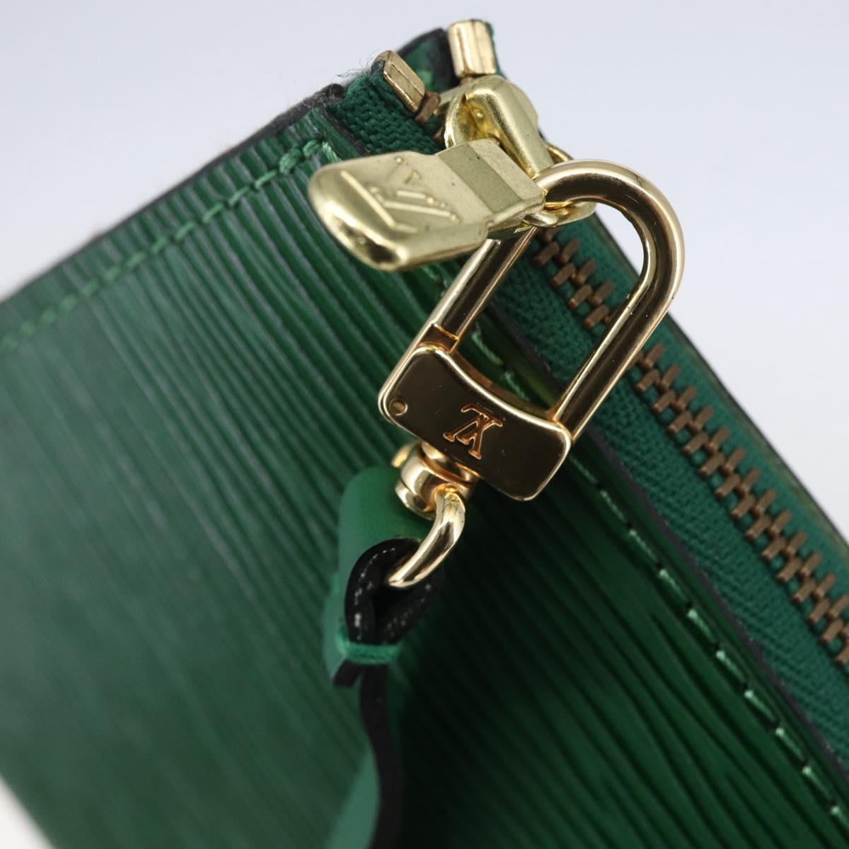 LOUIS VUITTON Epi Pochette Accessoires Pouch Green M52984 LV Auth 155050