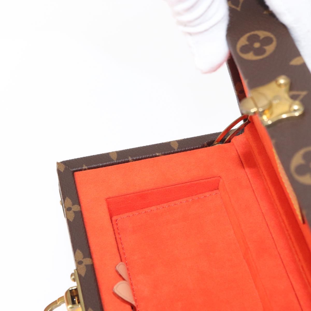 LOUIS VUITTON Monogram Coffret Domino Set Domino Clear LV Auth 155106SM