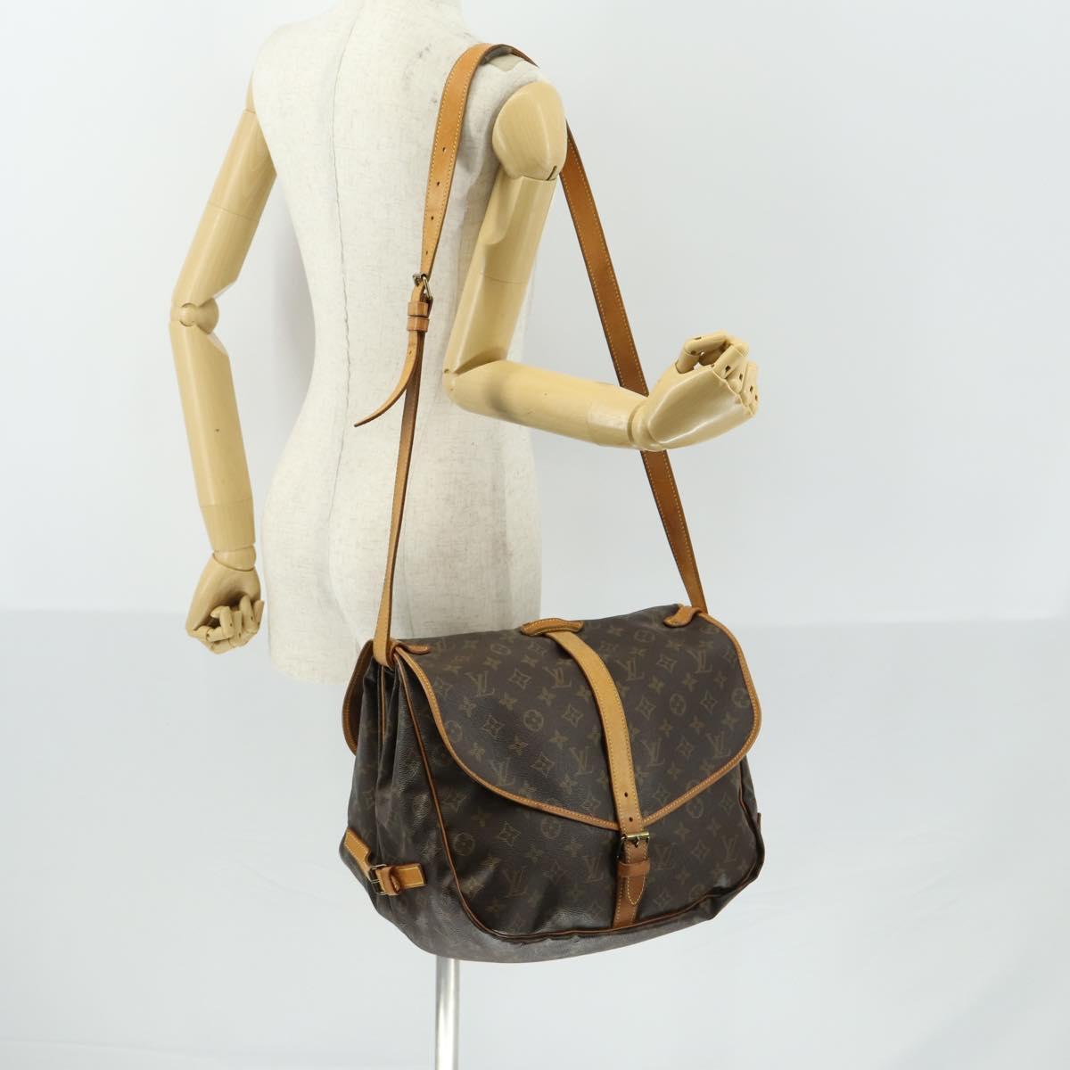 LOUIS VUITTON Monogram Saumur 35 Shoulder Bag M42254 LV Auth 155140