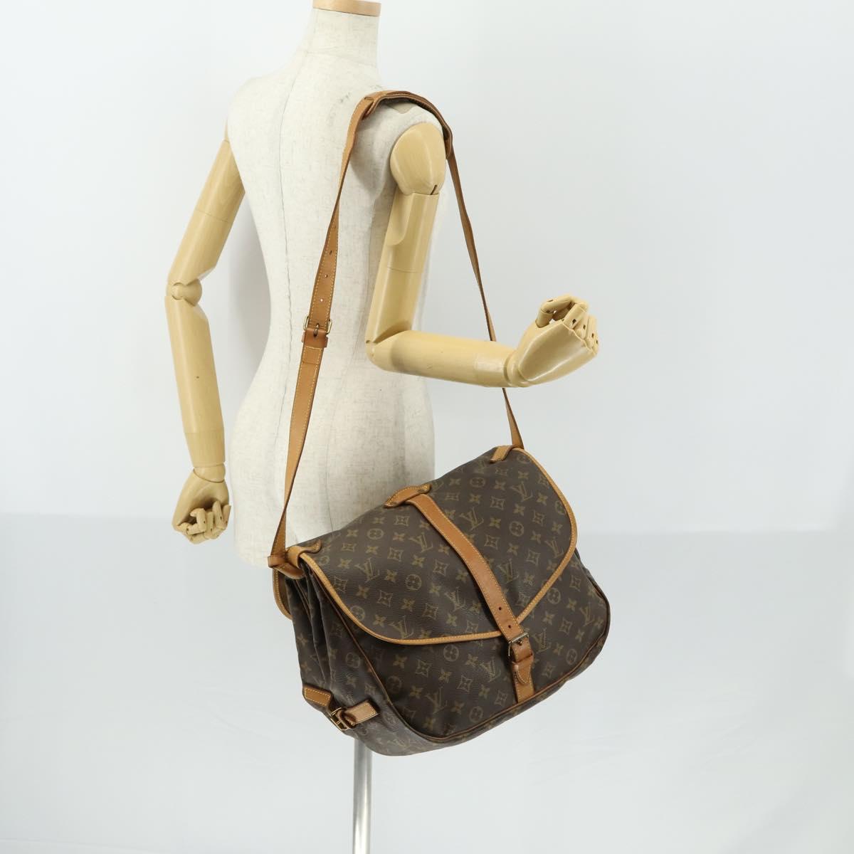LOUIS VUITTON Monogram Saumur 35 Shoulder Bag M42254 LV Auth 155167