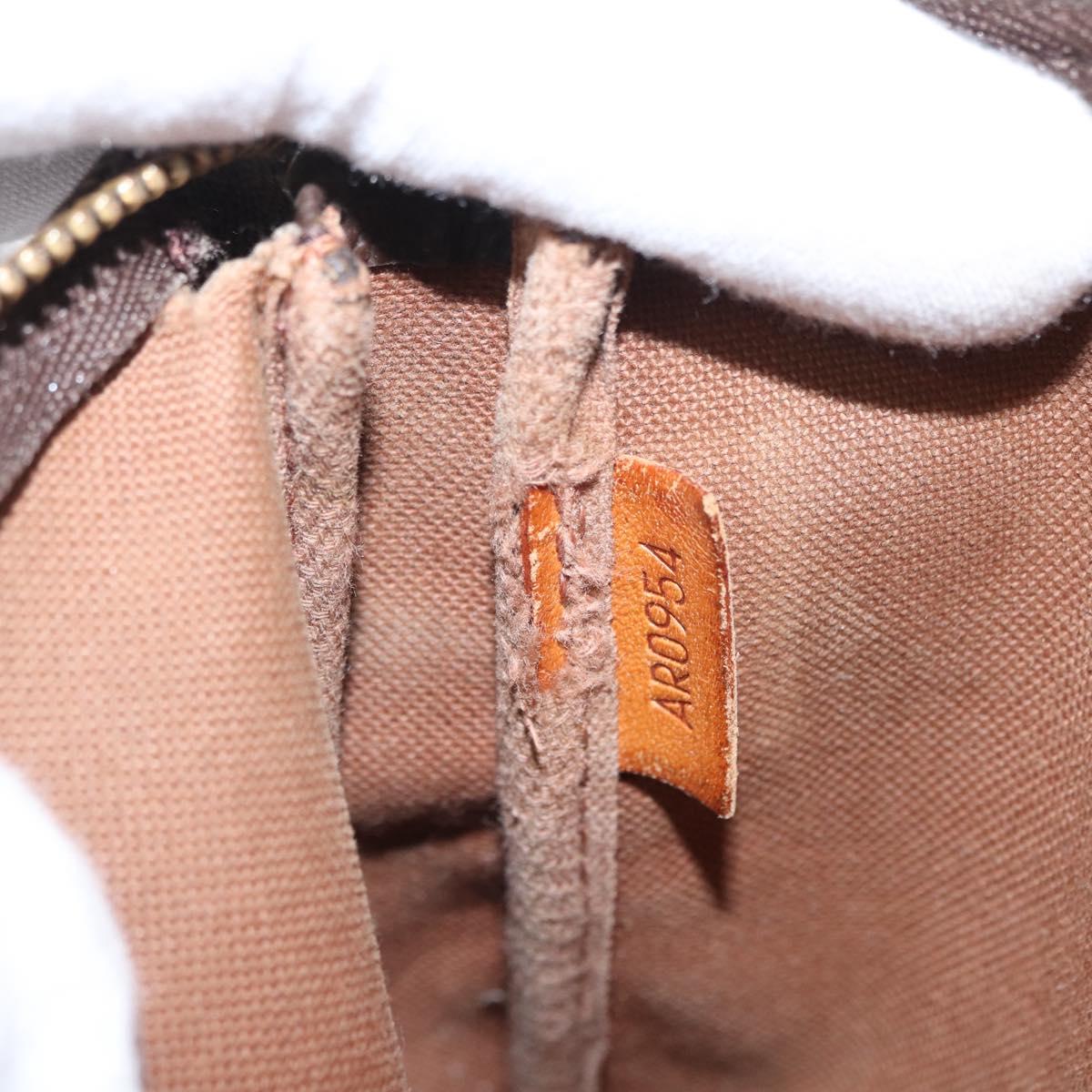 LOUIS VUITTON Monogram Pochette Accessoires Pouch M51980 LV Auth 155405