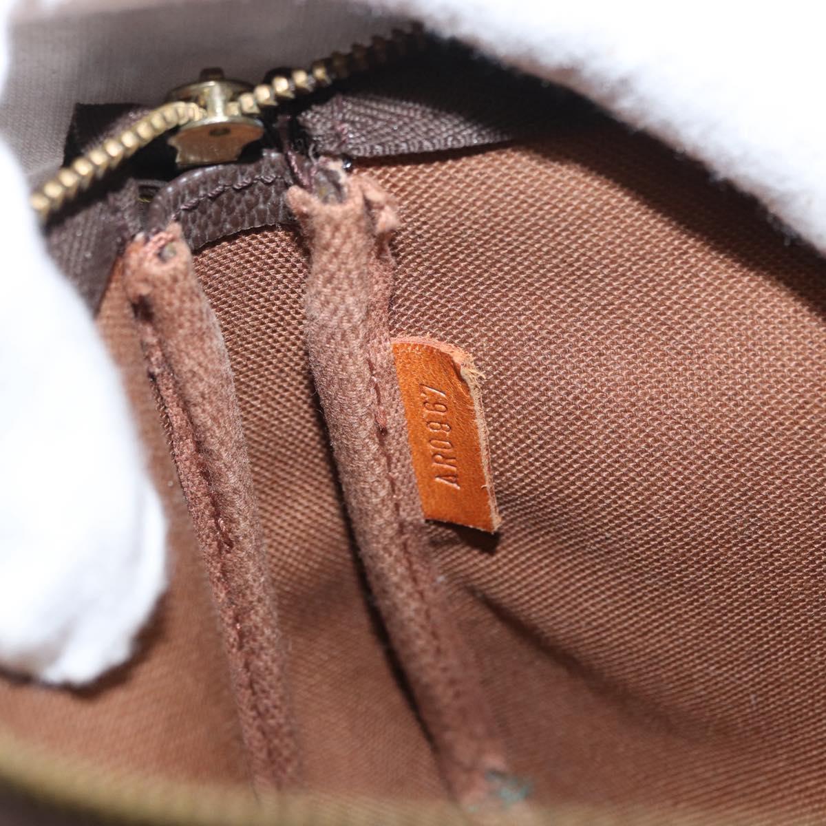 LOUIS VUITTON Monogram Pochette Accessoires Pouch M51980 LV Auth 155678