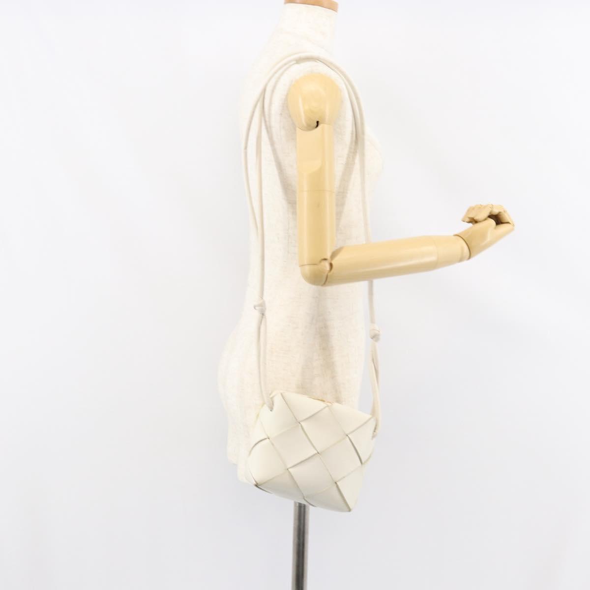 BOTTEGA VENETA MAXI INTRECCIATO Cassette Mini Bag Leather White Gold Auth 155708