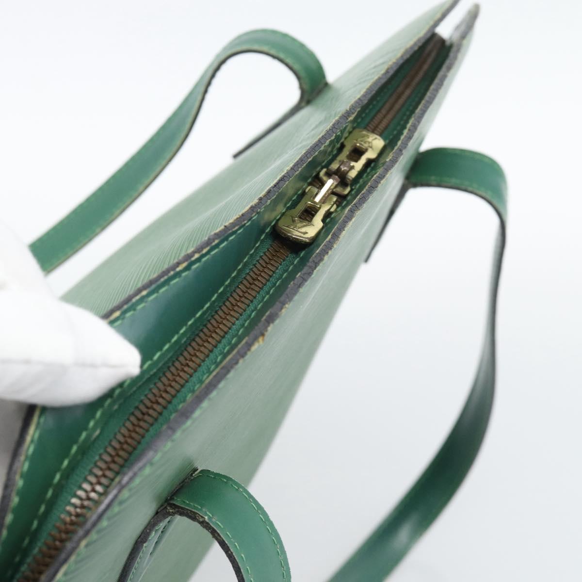 LOUIS VUITTON Epi Lussac Shoulder Bag Green M52284 LV Auth 155920