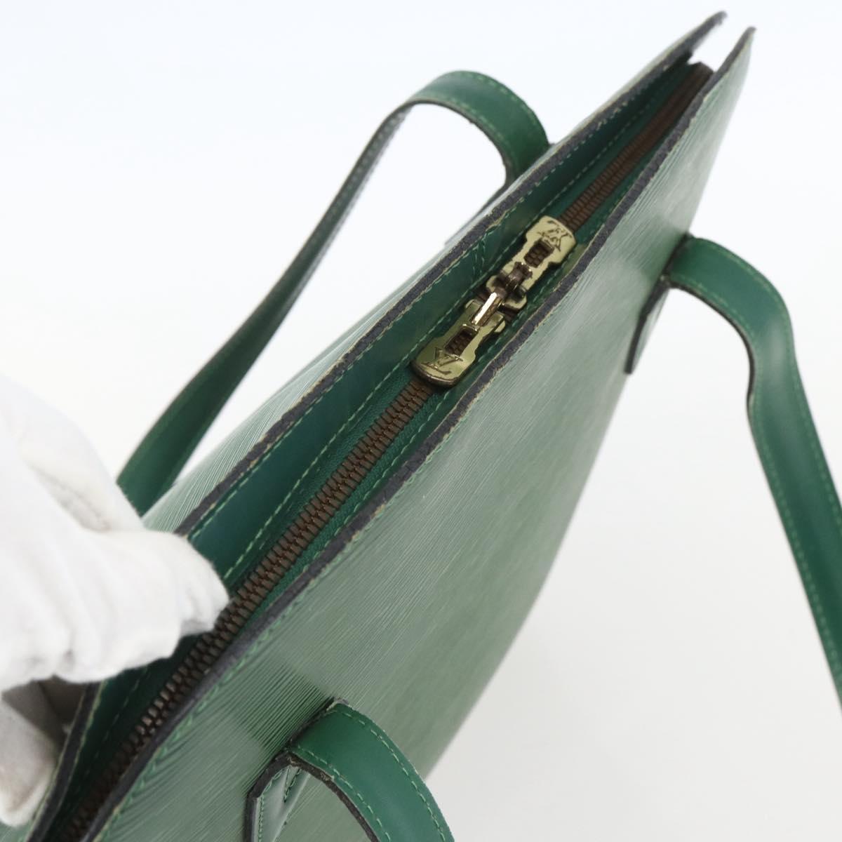 LOUIS VUITTON Epi Lussac Shoulder Bag Green M52284 LV Auth 155920