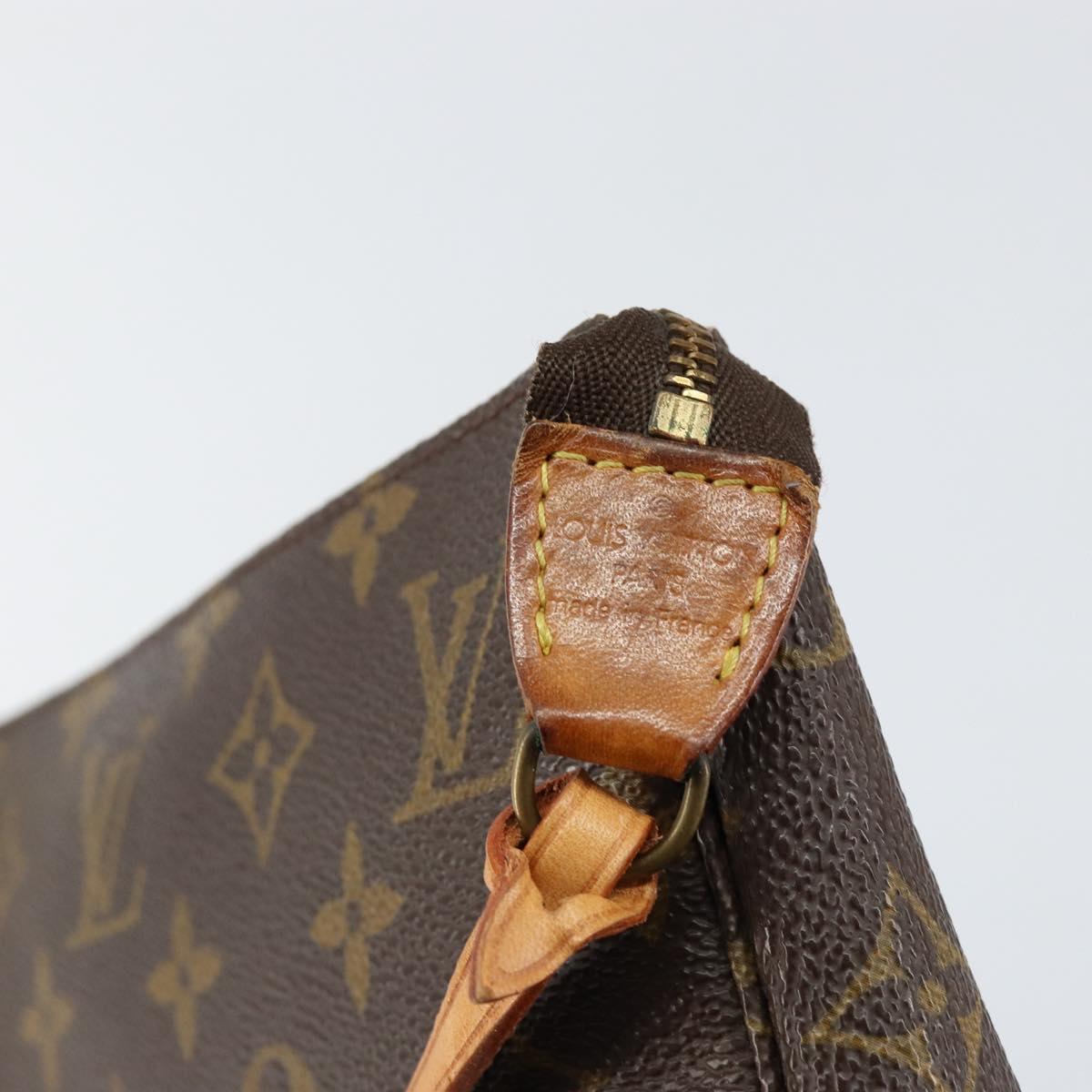 LOUIS VUITTON Monogram Pochette Accessoires Pouch M51980 LV Auth 156069