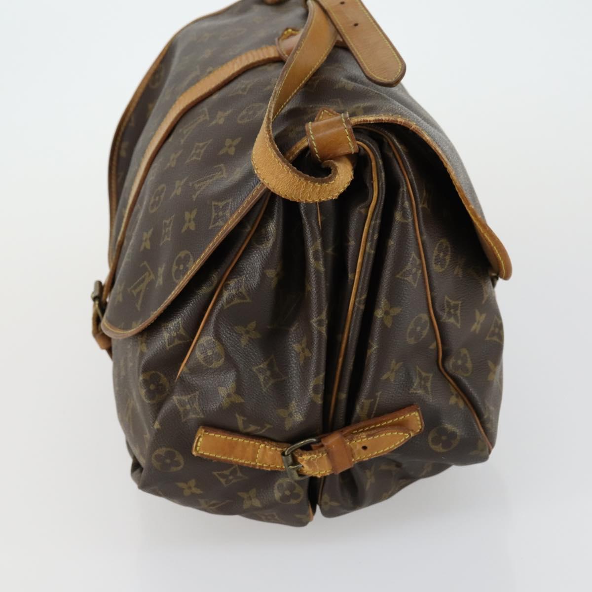 LOUIS VUITTON Monogram Saumur 35 Shoulder Bag M42254 LV Auth 156195