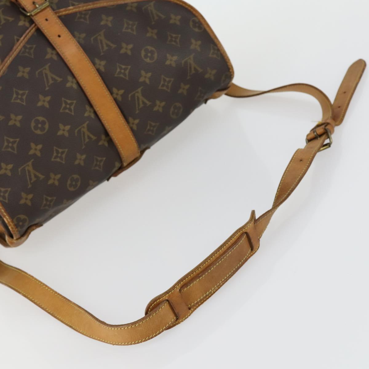 LOUIS VUITTON Monogram Saumur 35 Shoulder Bag M42254 LV Auth 156195