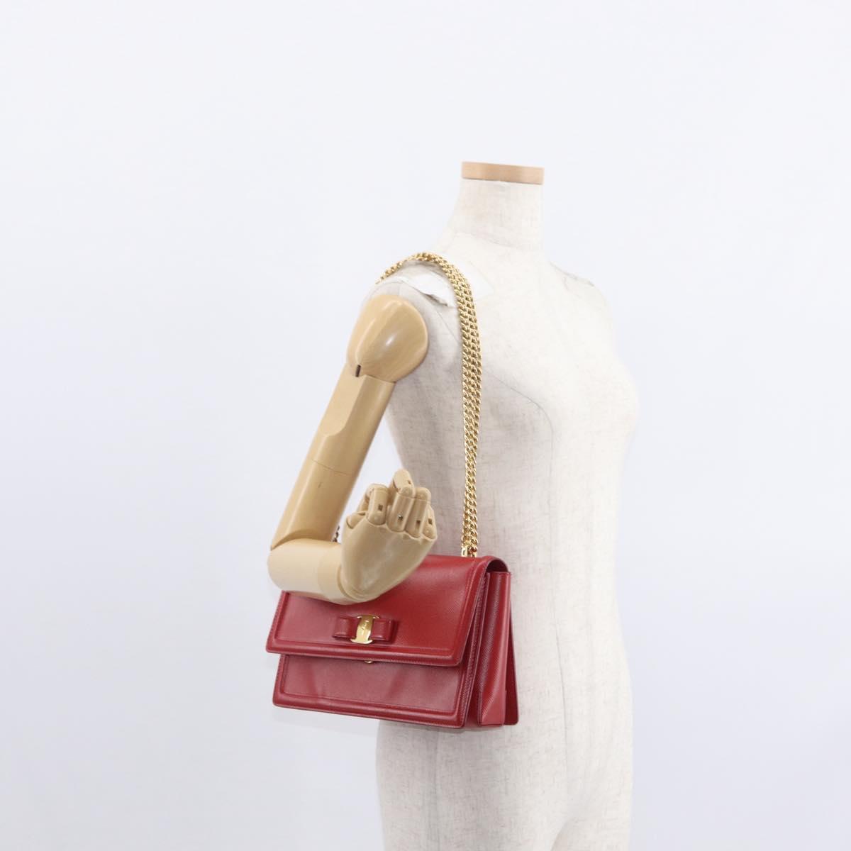Salvatore Ferragamo Chain Vala Shoulder Bag Leather Red Gold Auth 156466V