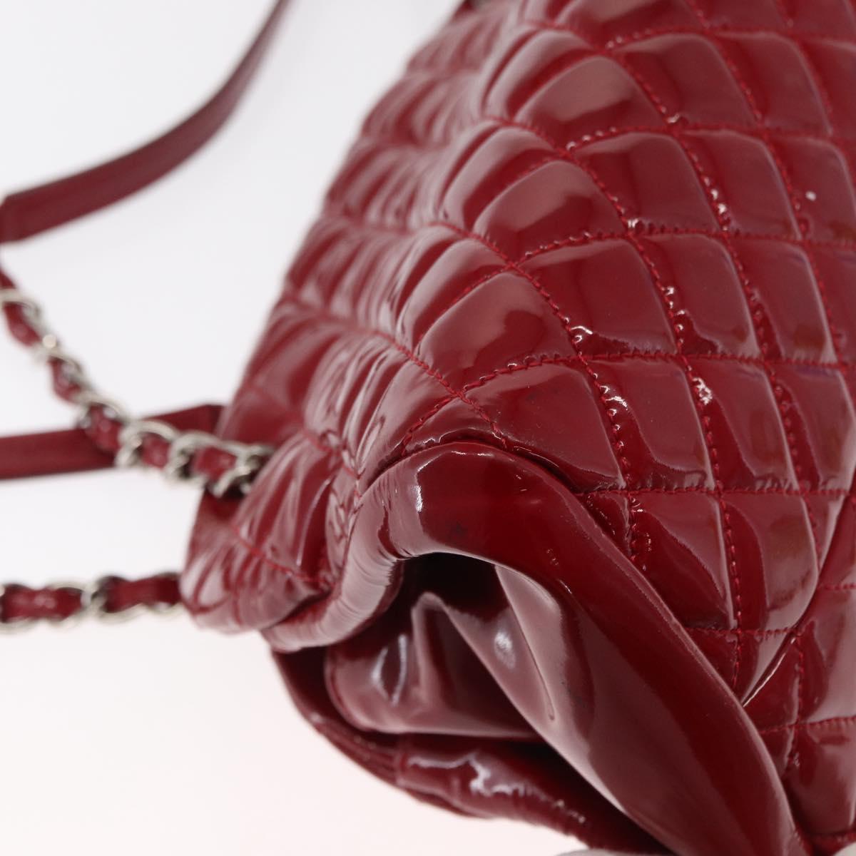 CHANEL Matelasse Chain Shoulder Bag Patent leather Red Silver CC Auth 156513