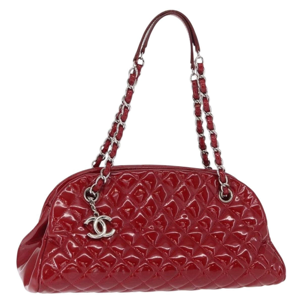 CHANEL Matelasse Chain Shoulder Bag Patent leather Red Silver CC Auth 156513