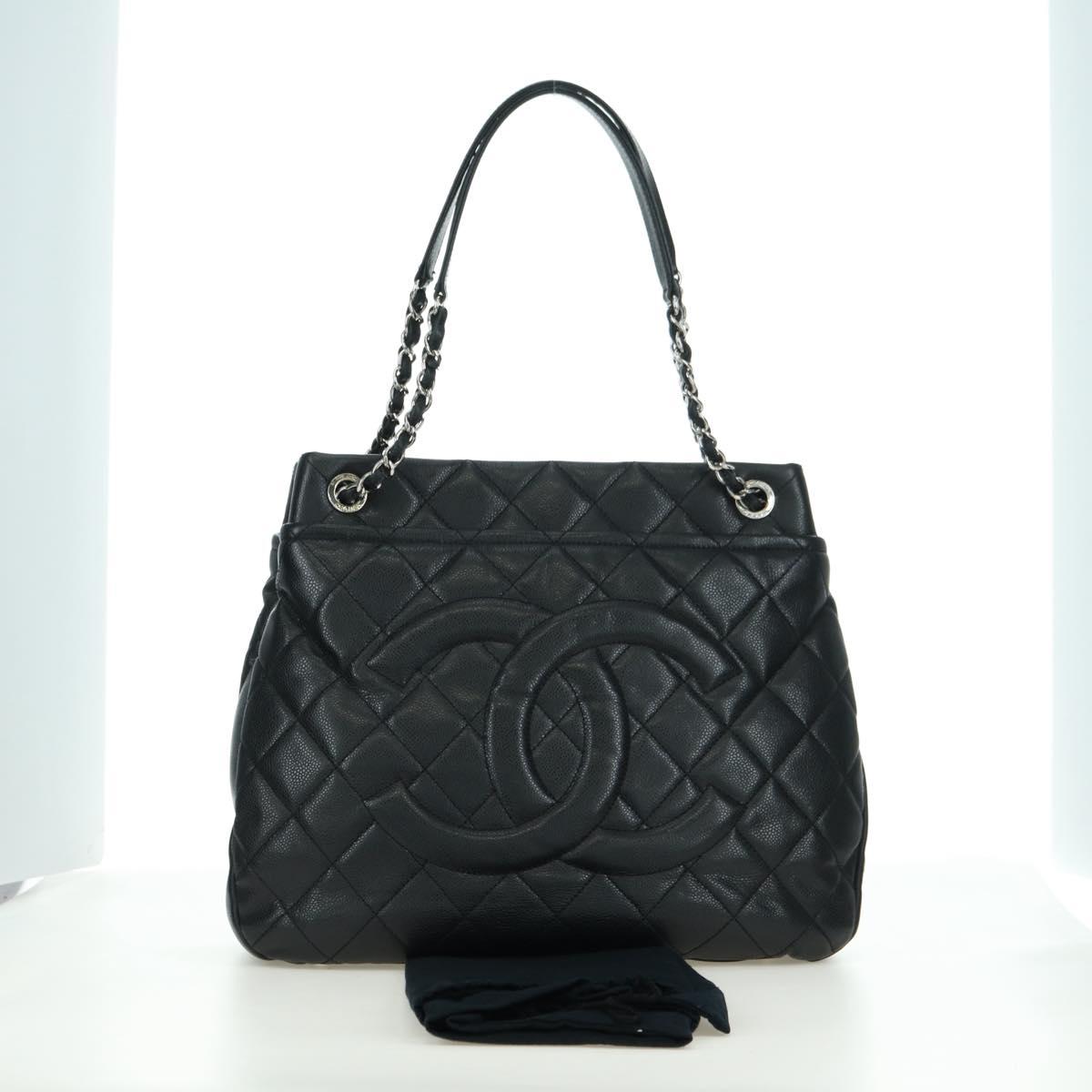 CHANEL Matelasse Chain Shoulder Bag Caviar Skin Black Silver CC Auth 156514V