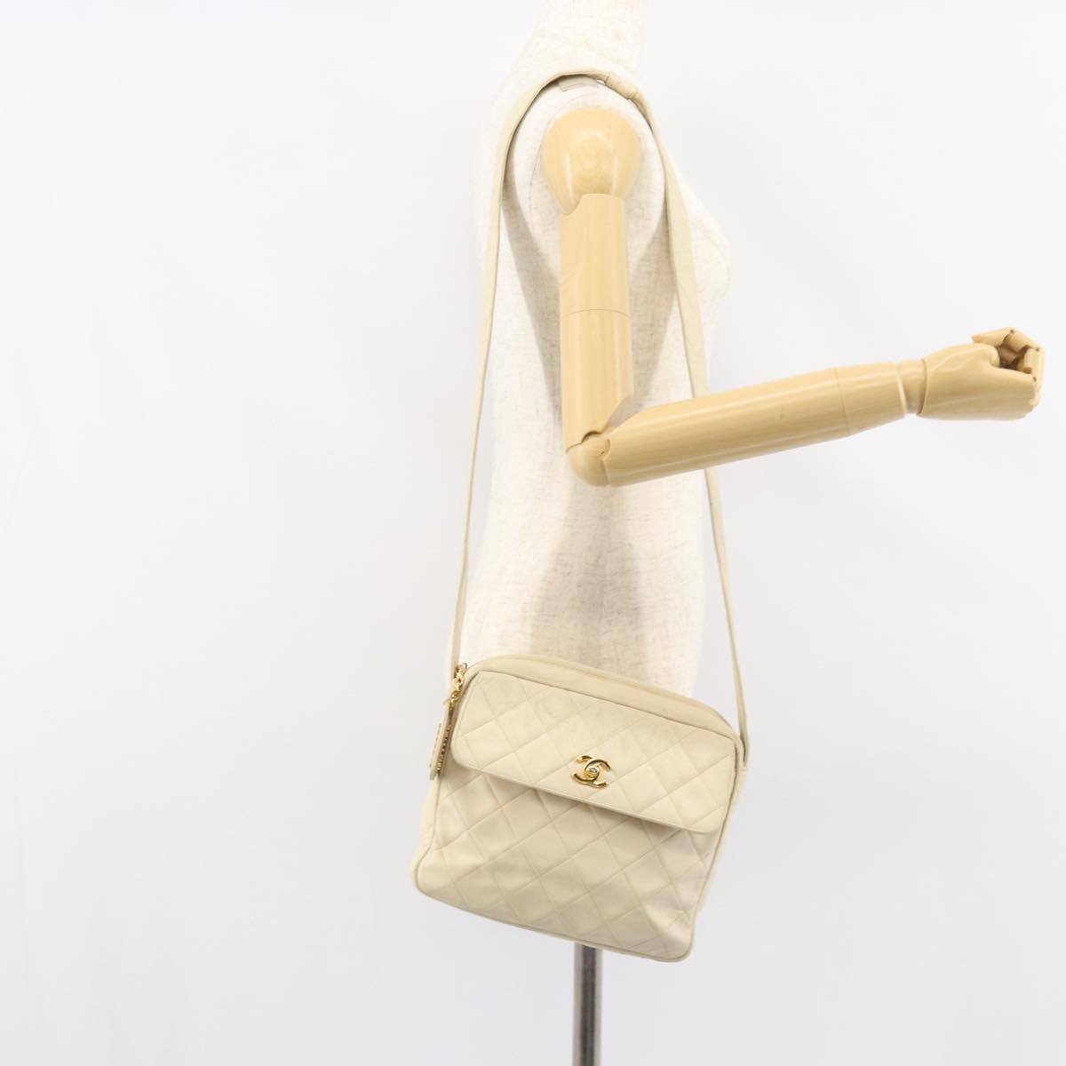 CHANEL Matelasse Shoulder Bag Lamb Skin White Gold CC Auth 156813