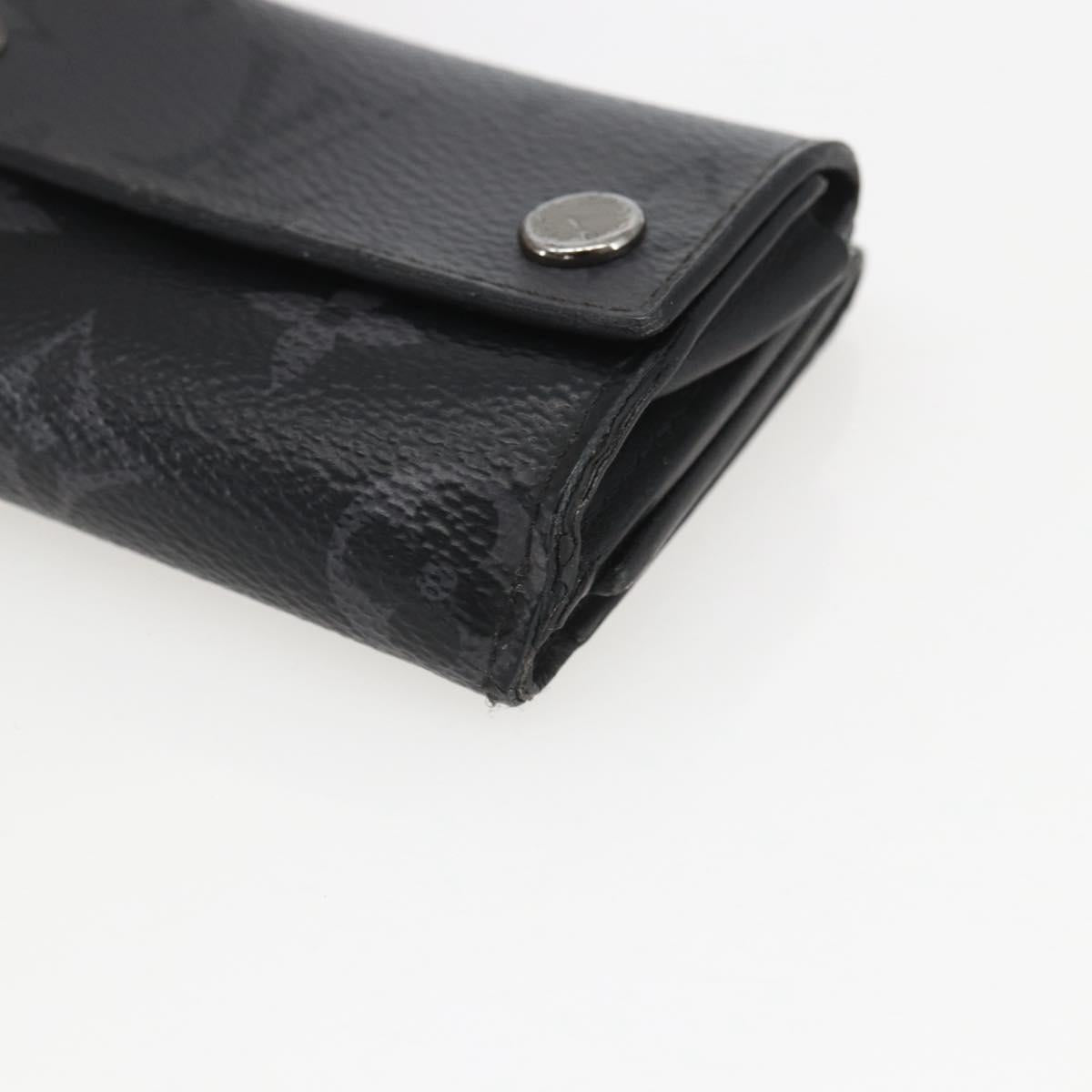 LOUIS VUITTON Monogram Eclipse Discovery Compact Wallet M67630 LV Auth 157193