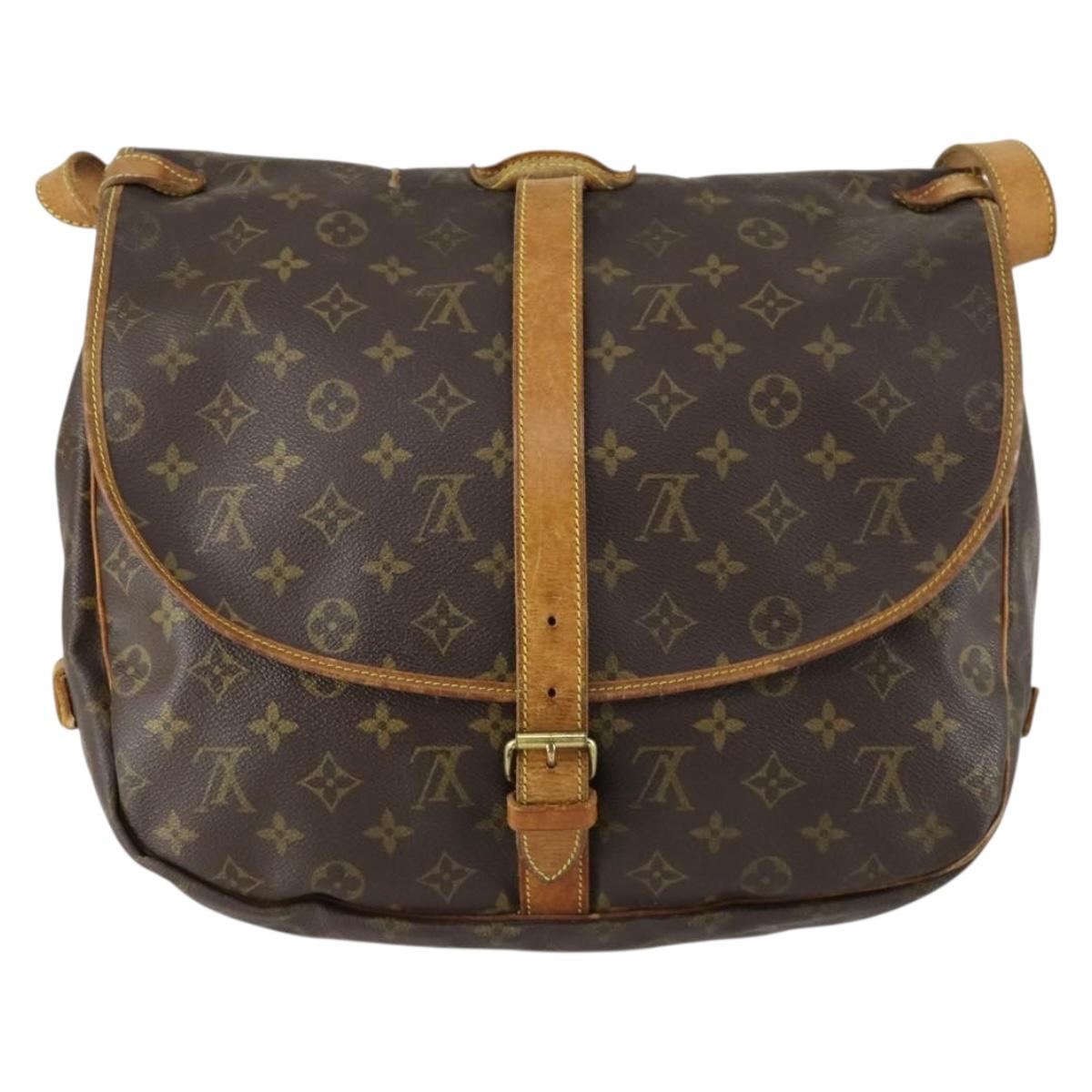 LOUIS VUITTON Monogram Saumur 35 Shoulder Bag M42254 LV Auth 157246