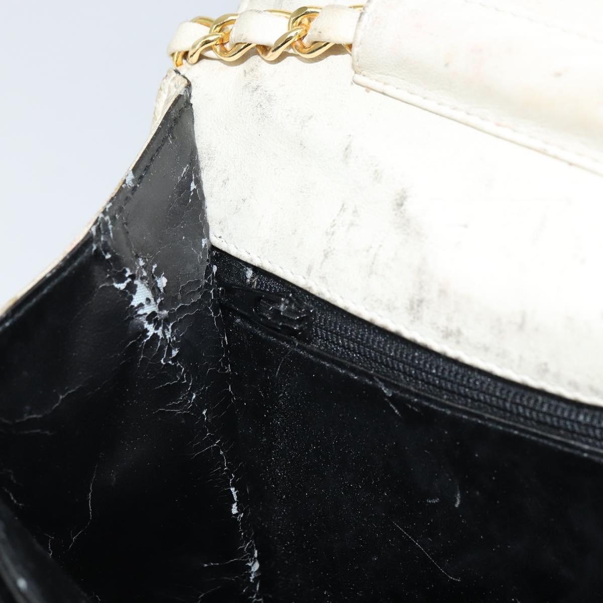 BALLY Quilted Chain Shoulder Bag Leather White Gold Auth 157424