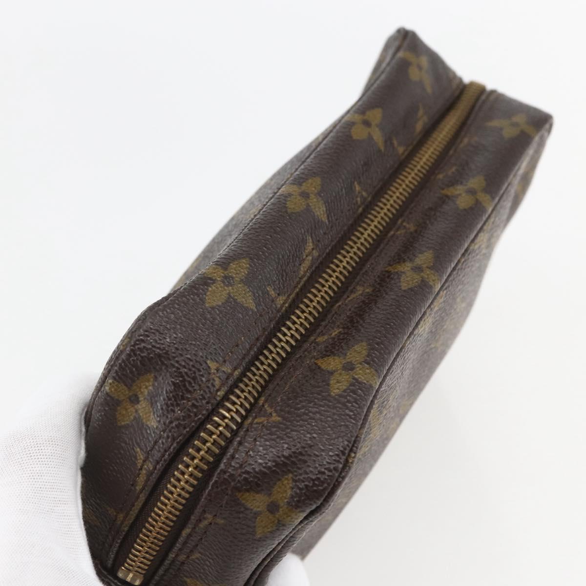 LOUIS VUITTON Monogram Trousse Toilette 18 Pouch M47526 LV Auth 157815