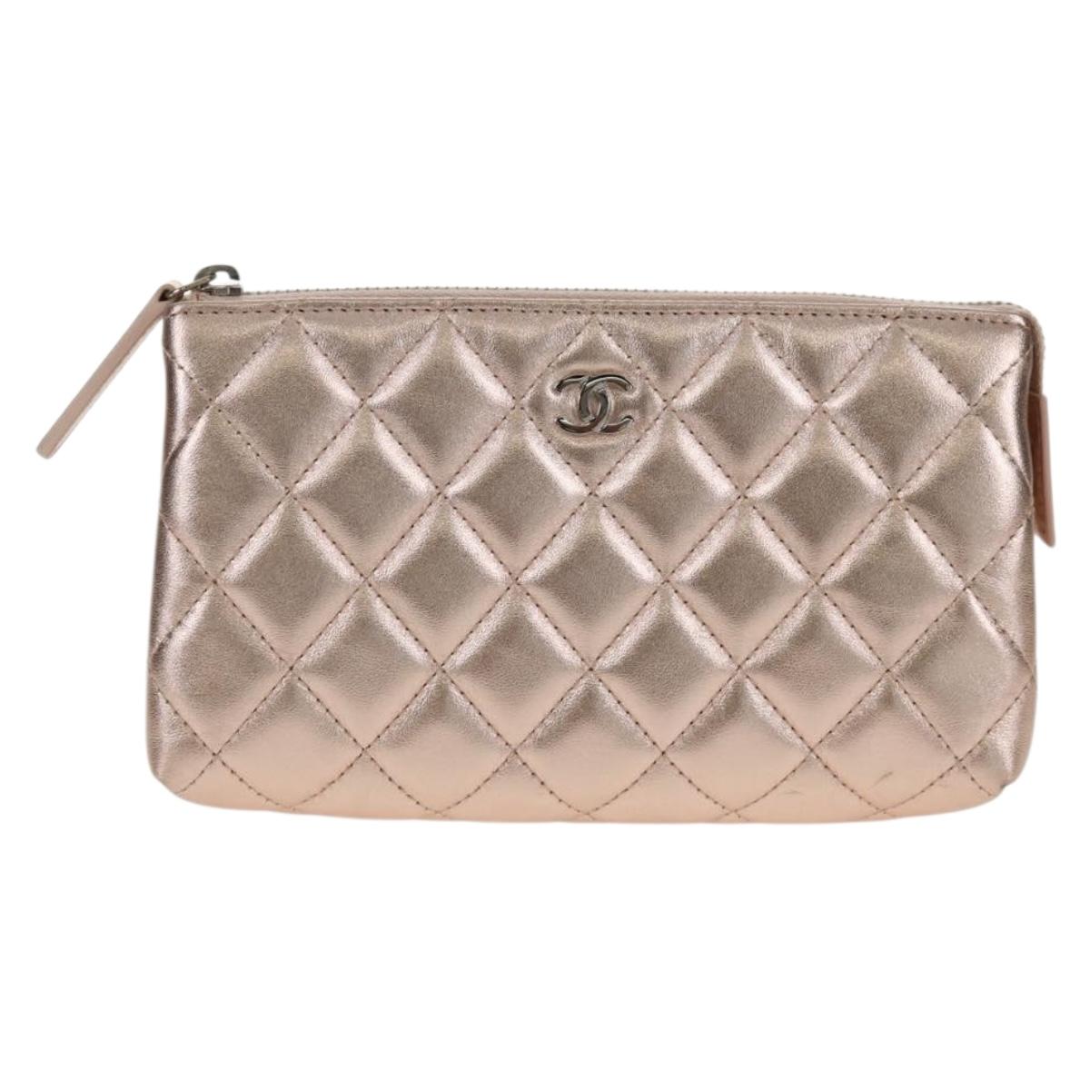 CHANEL Matelasse Pouch Lamb Skin Pink Gold CC Auth 157936M
