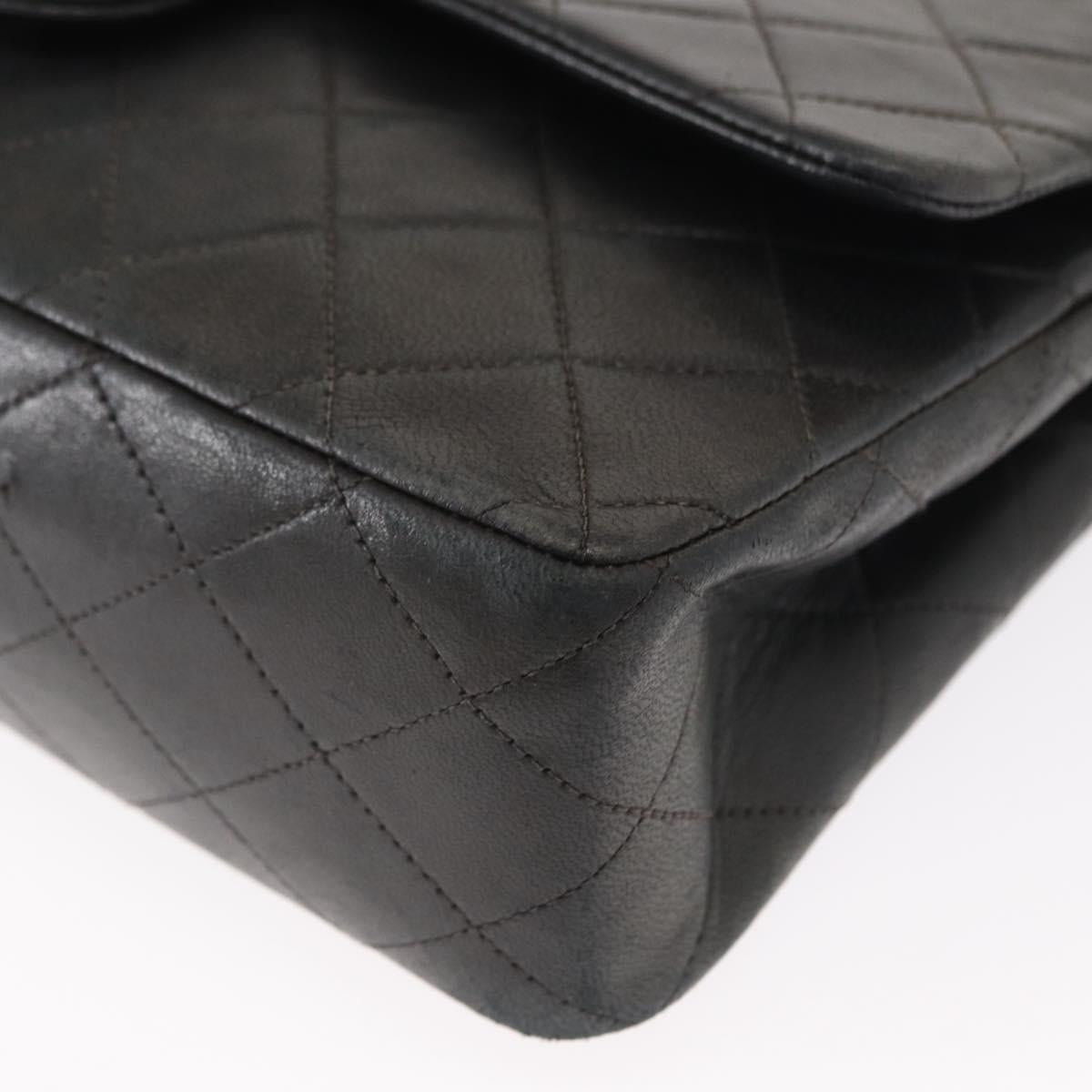 CHANEL Matelasse 25 Double Flap Chain Bag Lamb Skin Navy Gold CC Auth 158358SAV