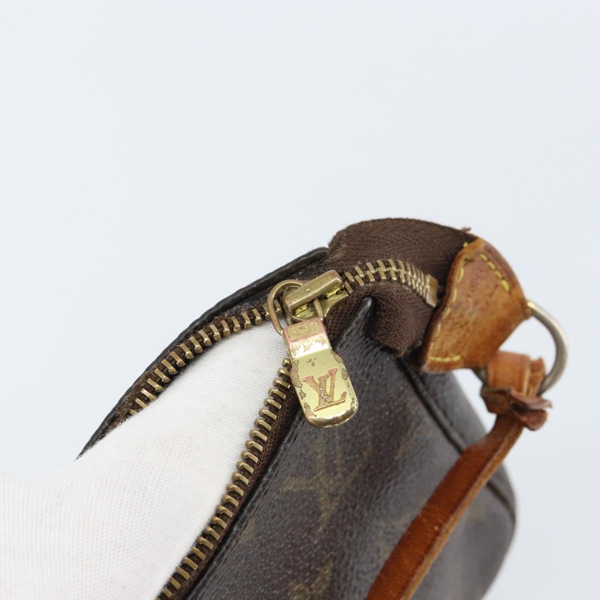 LOUIS VUITTON Monogram Pochette Accessoires Pouch M51980 LV Auth 158775