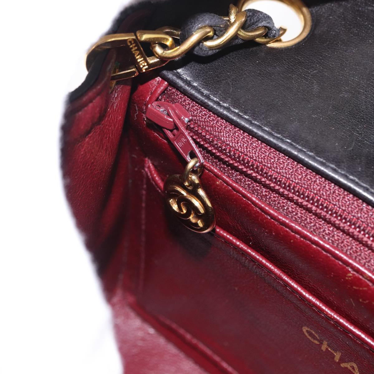 CHANEL Matelasse Chain Shoulder Bag Lamb Skin Gold Black CC Auth 158863SAV