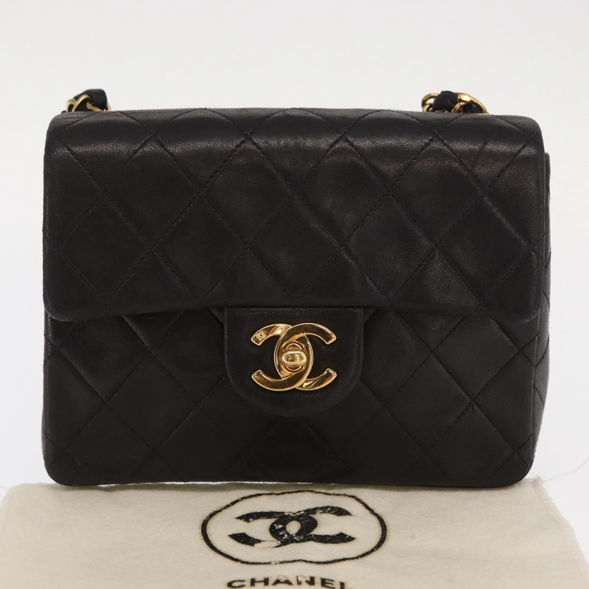 CHANEL Matelasse Chain Shoulder Bag Lamb Skin Gold Black CC Auth 158863SAV