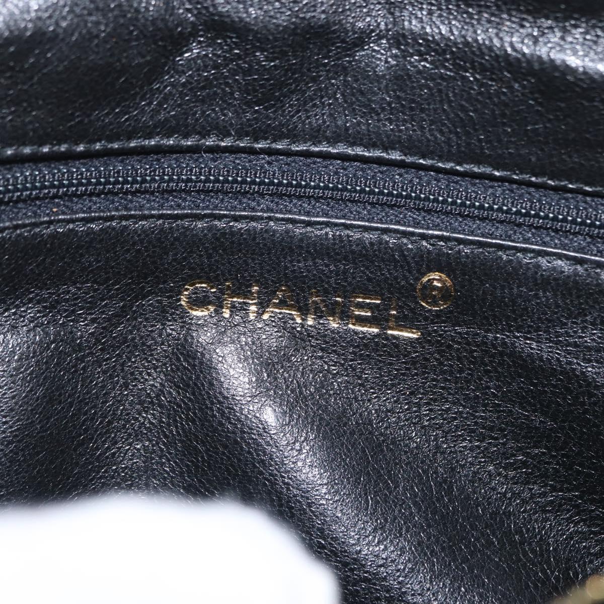 CHANEL Matelasse Waist bag Patent leather Black Gold CC Auth 158866SAV