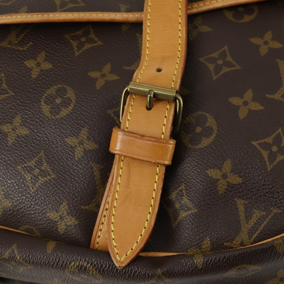 LOUIS VUITTON Monogram Saumur 43 Shoulder Bag M42252 LV Auth 159000