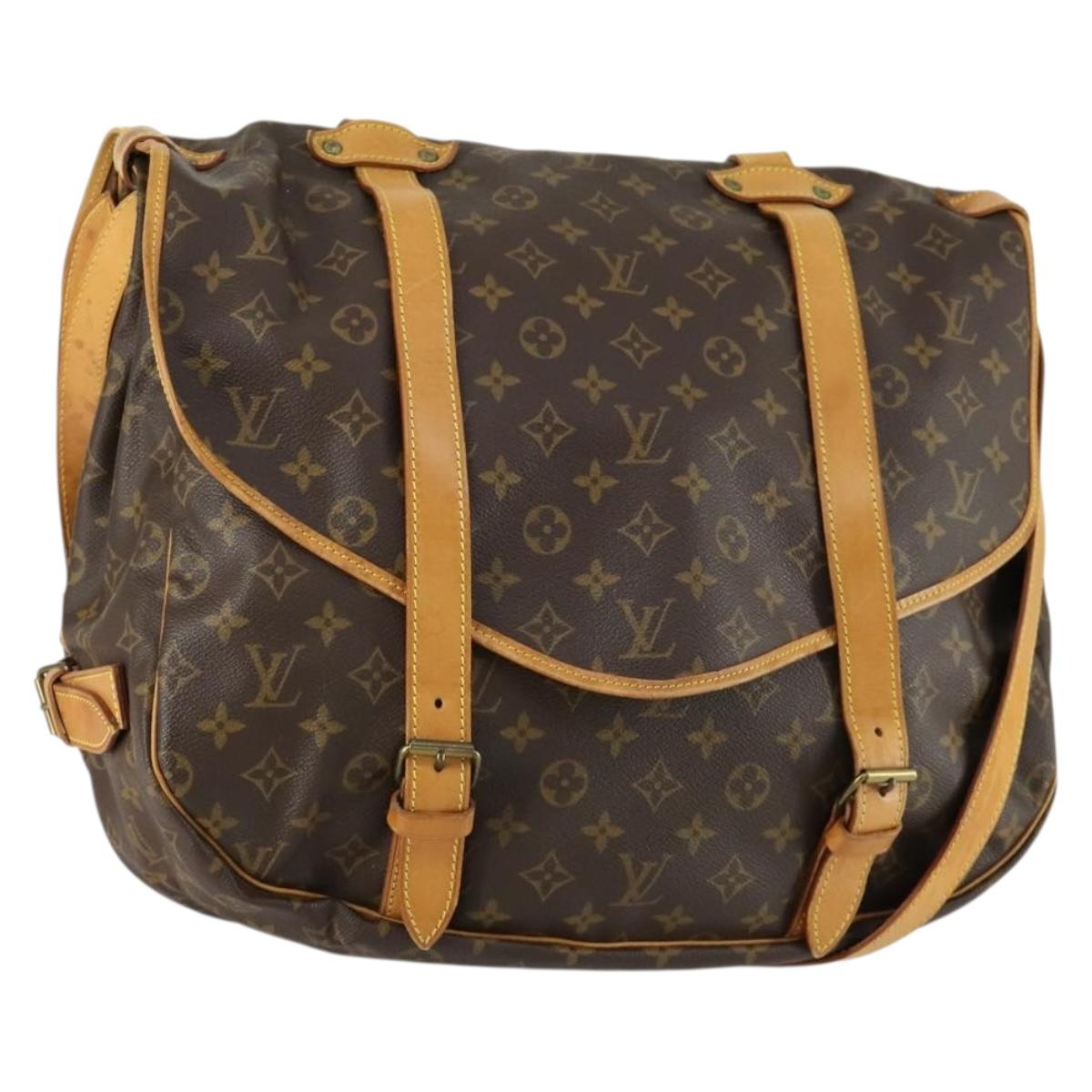 LOUIS VUITTON Monogram Saumur 43 Shoulder Bag M42252 LV Auth 159000