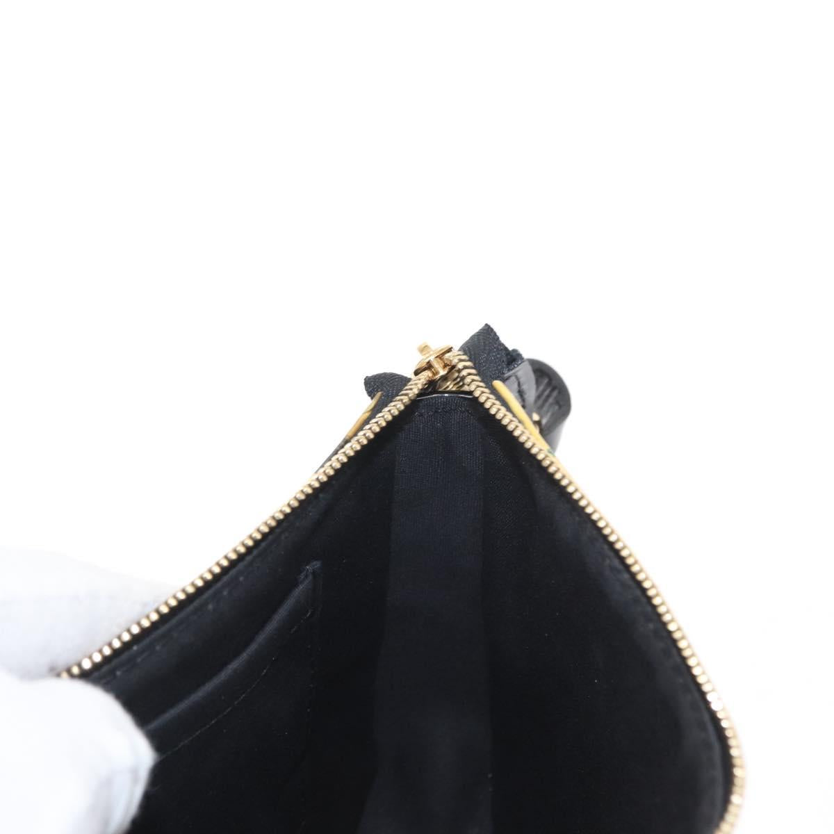 LOUIS VUITTON Vernis sticker Pochette Accessoires Pouch White M90928 Auth 159272
