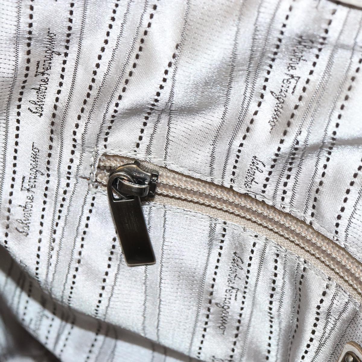 Salvatore Ferragamo Gancini Shoulder Bag Leather Ivory Gold Auth 159297