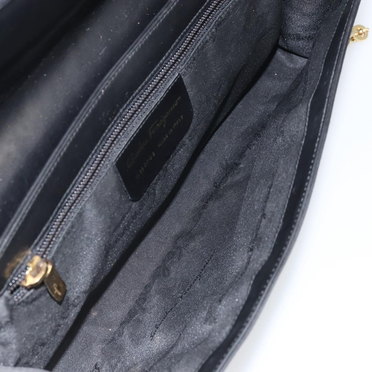 Salvatore Ferragamo Chain Gancini Shoulder Bag Leather Black Gold Auth 159360