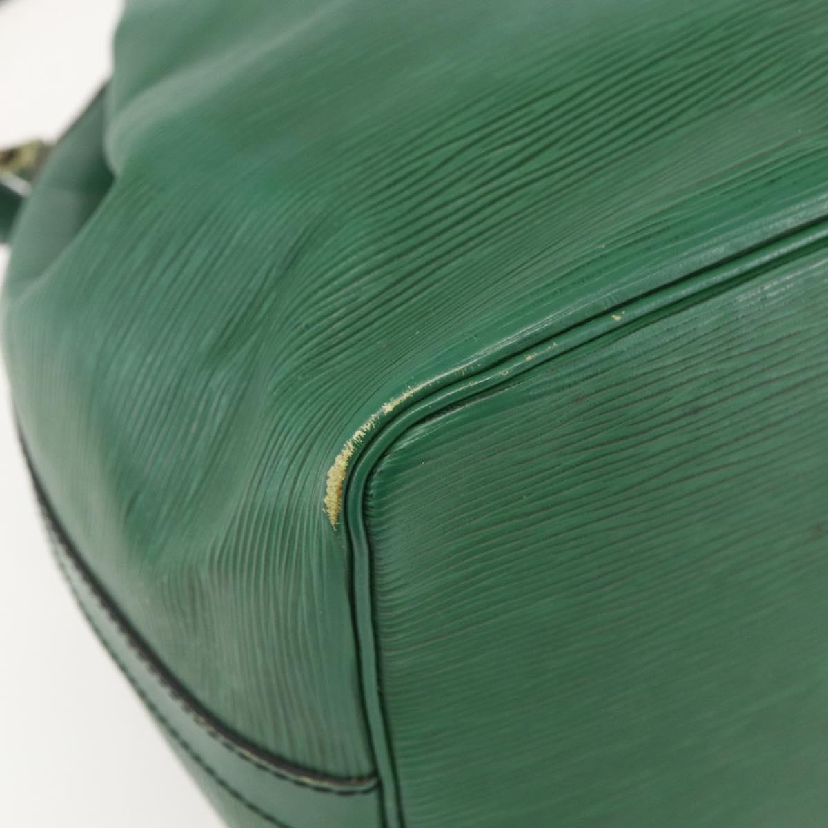 LOUIS VUITTON Epi Petit Noe Shoulder Bag Green M44104 LV Auth 159386