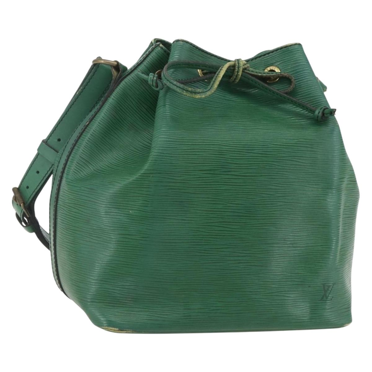 LOUIS VUITTON Epi Petit Noe Shoulder Bag Green M44104 LV Auth 159386
