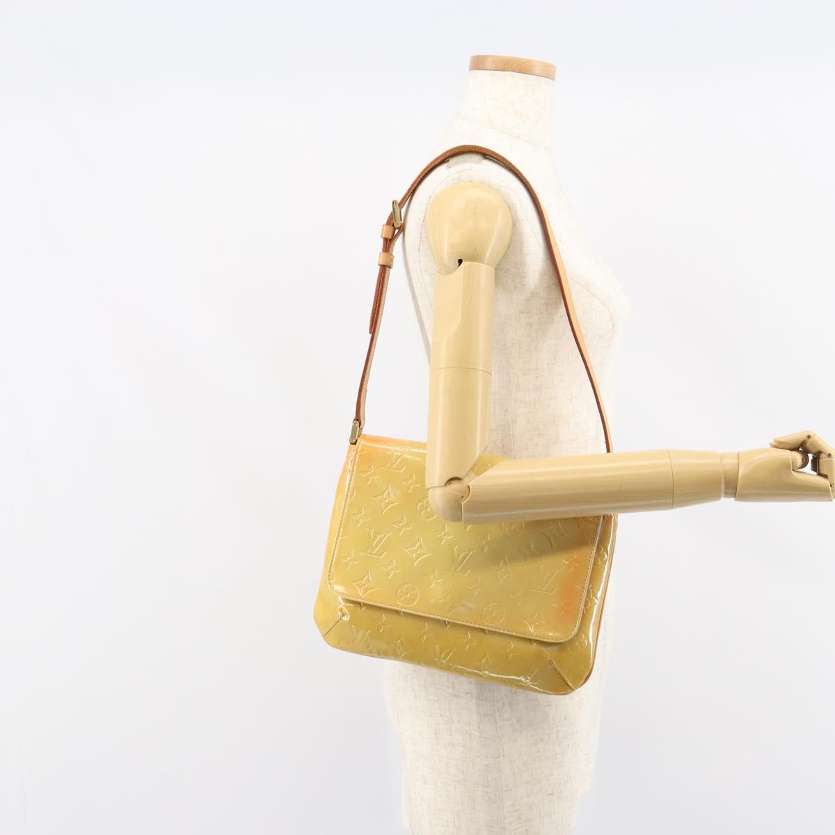 LOUIS VUITTON Monogram Vernis Thompson Street Bag Beige M91301 LV Auth 160426