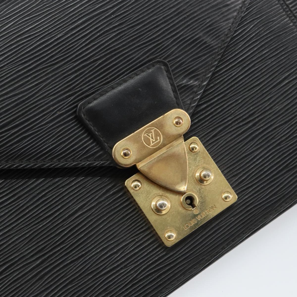 LOUIS VUITTON Epi Serie Dragonne Clutch Bag Black Noir M52612 LV Auth 160670