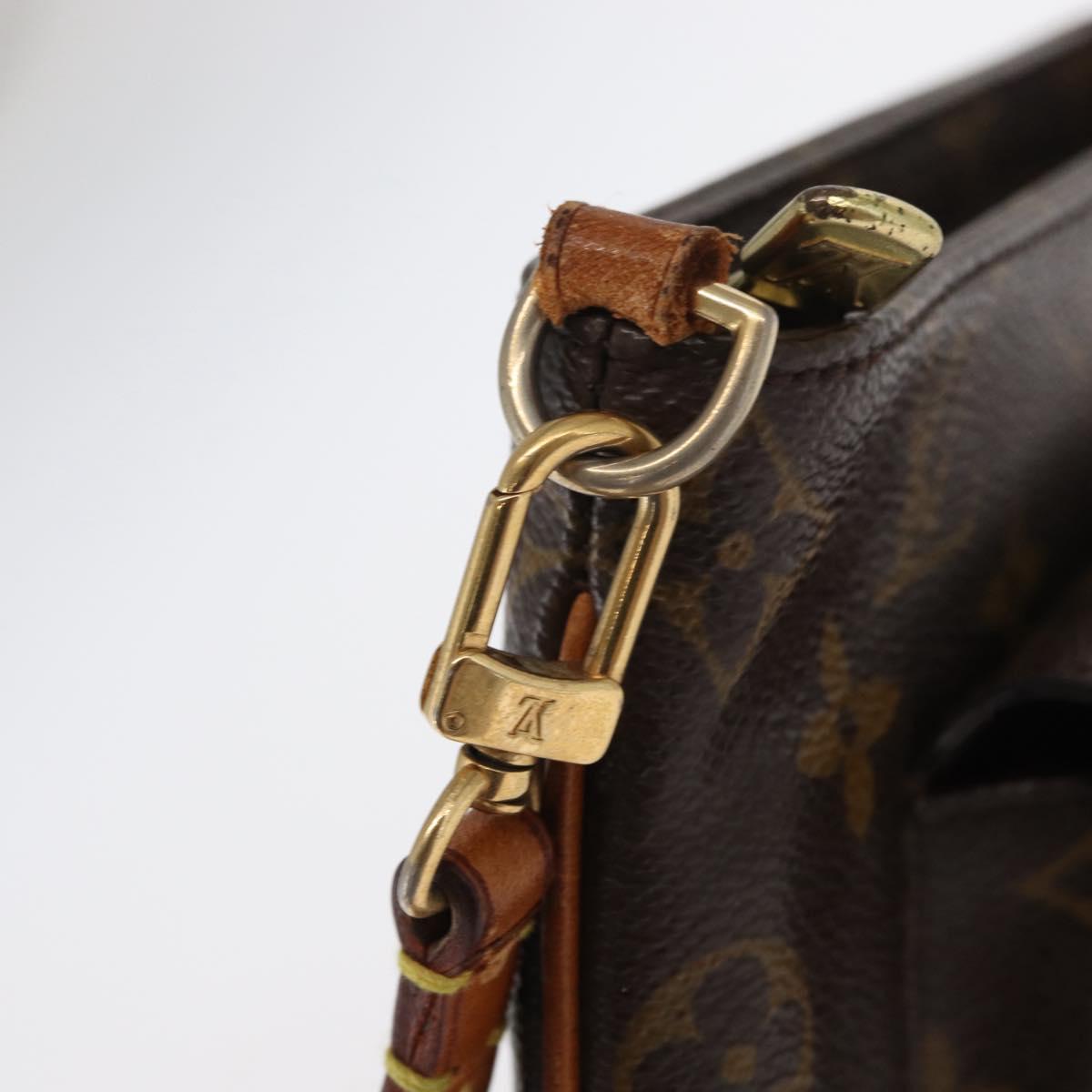 LOUIS VUITTON Monogram Partition Pouch M51901 LV Auth 160812