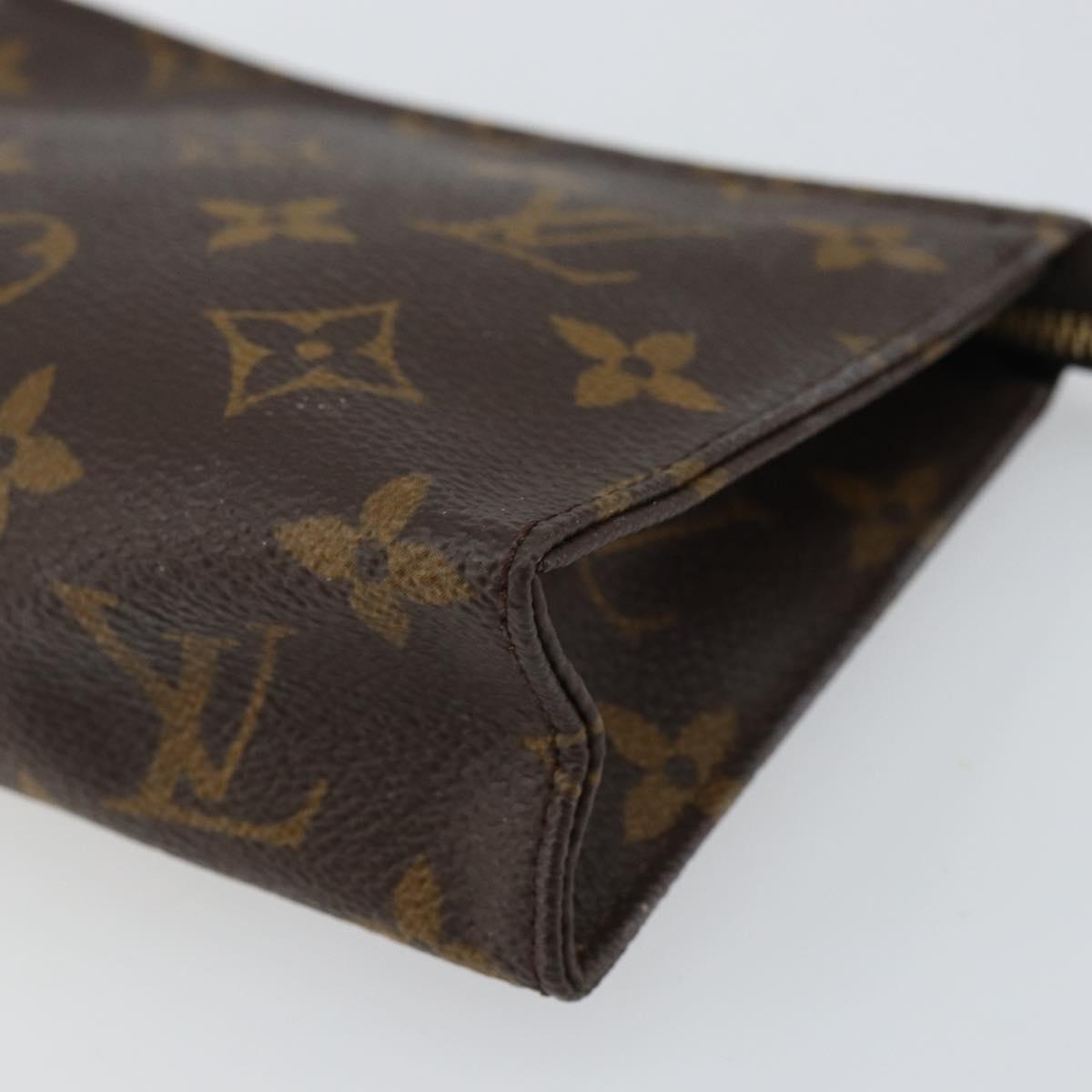LOUIS VUITTON Monogram Poche Toilette 15 Pouch M47546 LV Auth 161181