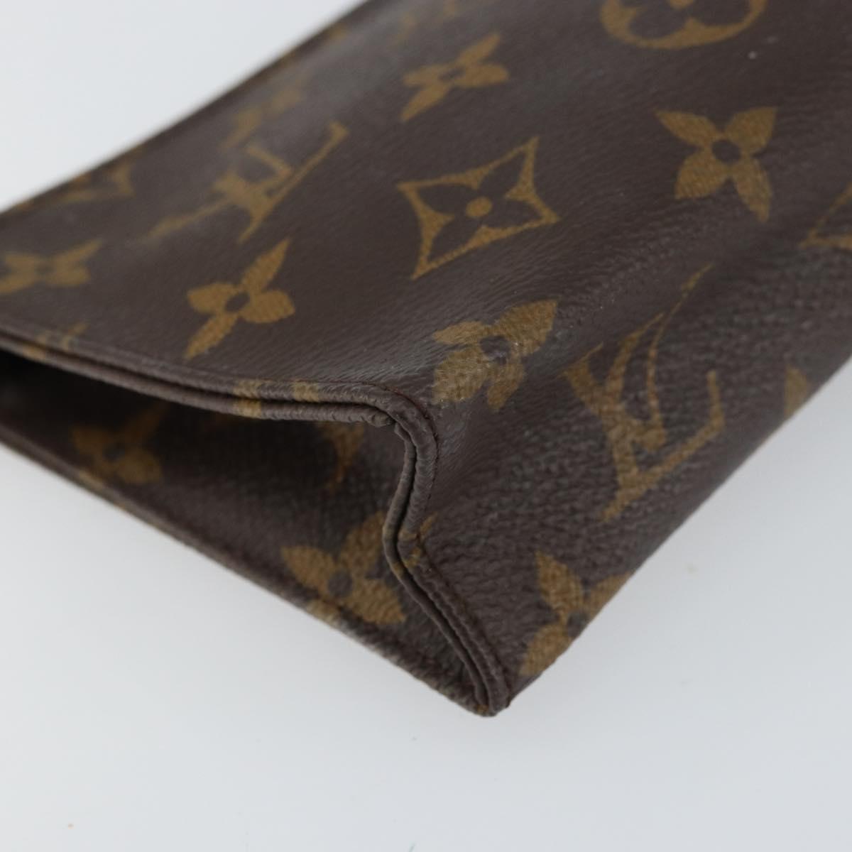 LOUIS VUITTON Monogram Poche Toilette 15 Pouch M47546 LV Auth 161181