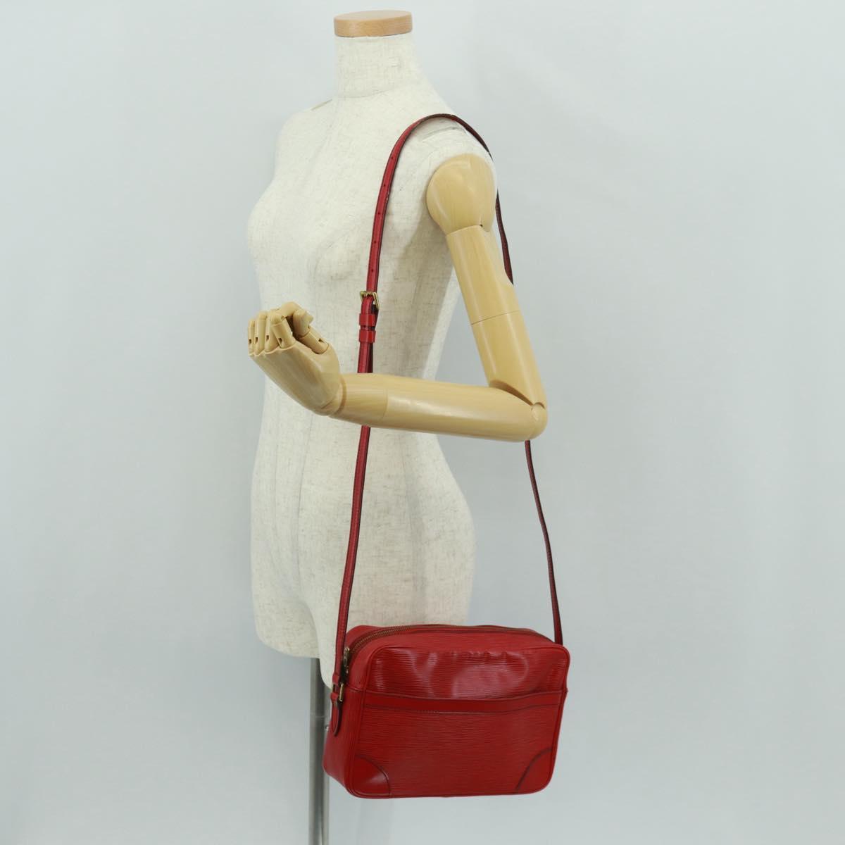LOUIS VUITTON Epi Trocadero 27 Shoulder Bag Red M52317 LV Auth 161285