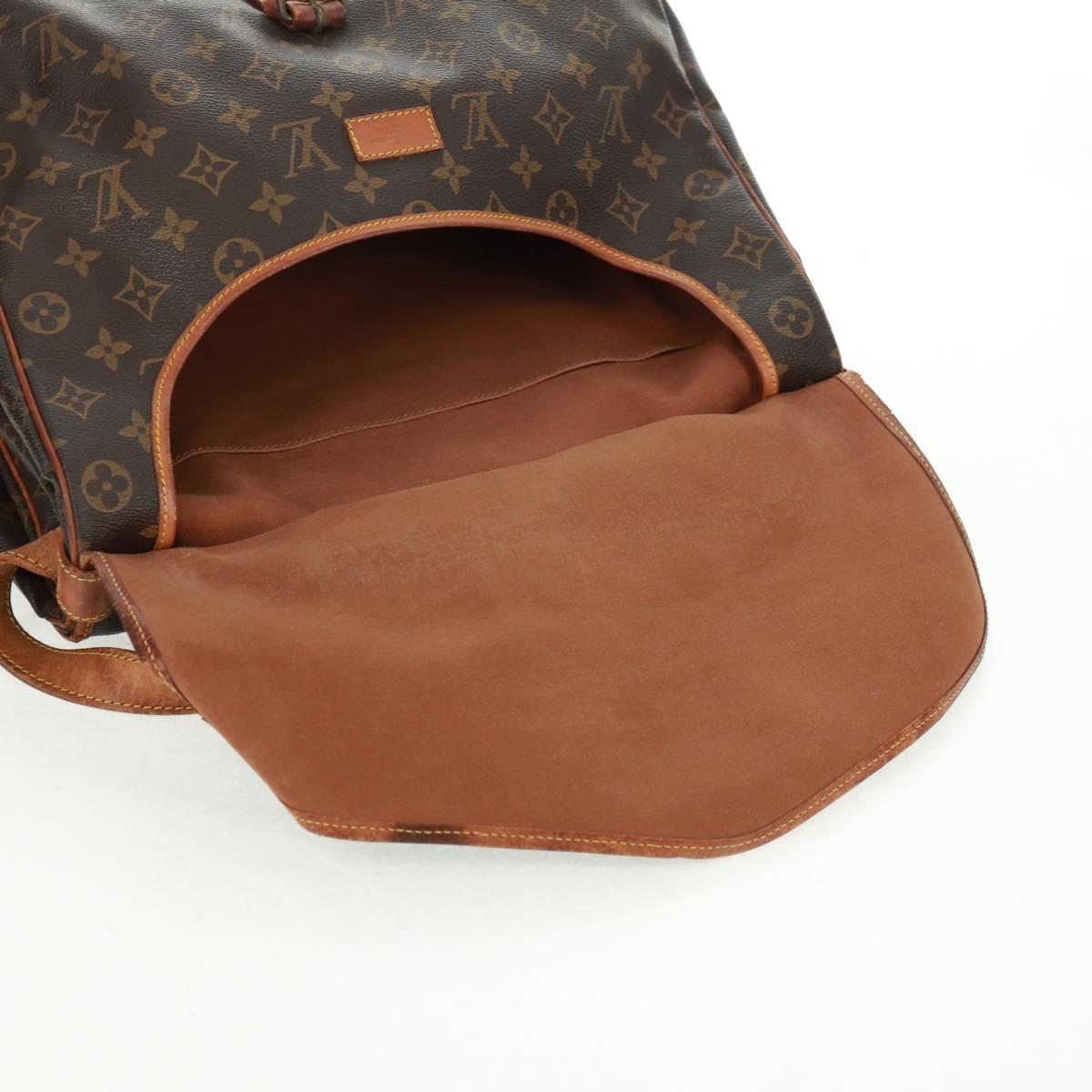 LOUIS VUITTON Monogram Saumur 35 Shoulder Bag M42254 LV Auth 161371