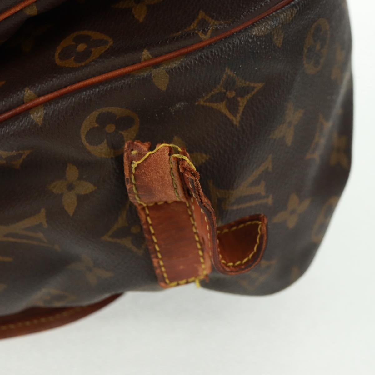 LOUIS VUITTON Monogram Saumur 35 Shoulder Bag M42254 LV Auth 161371