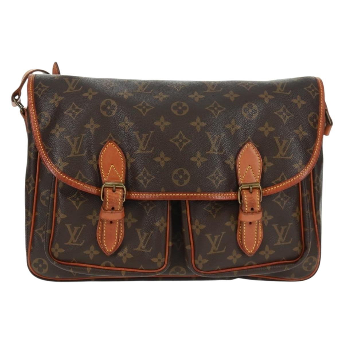 LOUIS VUITTON Monogram Sac Bazas Japon Shoulder Bag M99013 LV Auth 161378