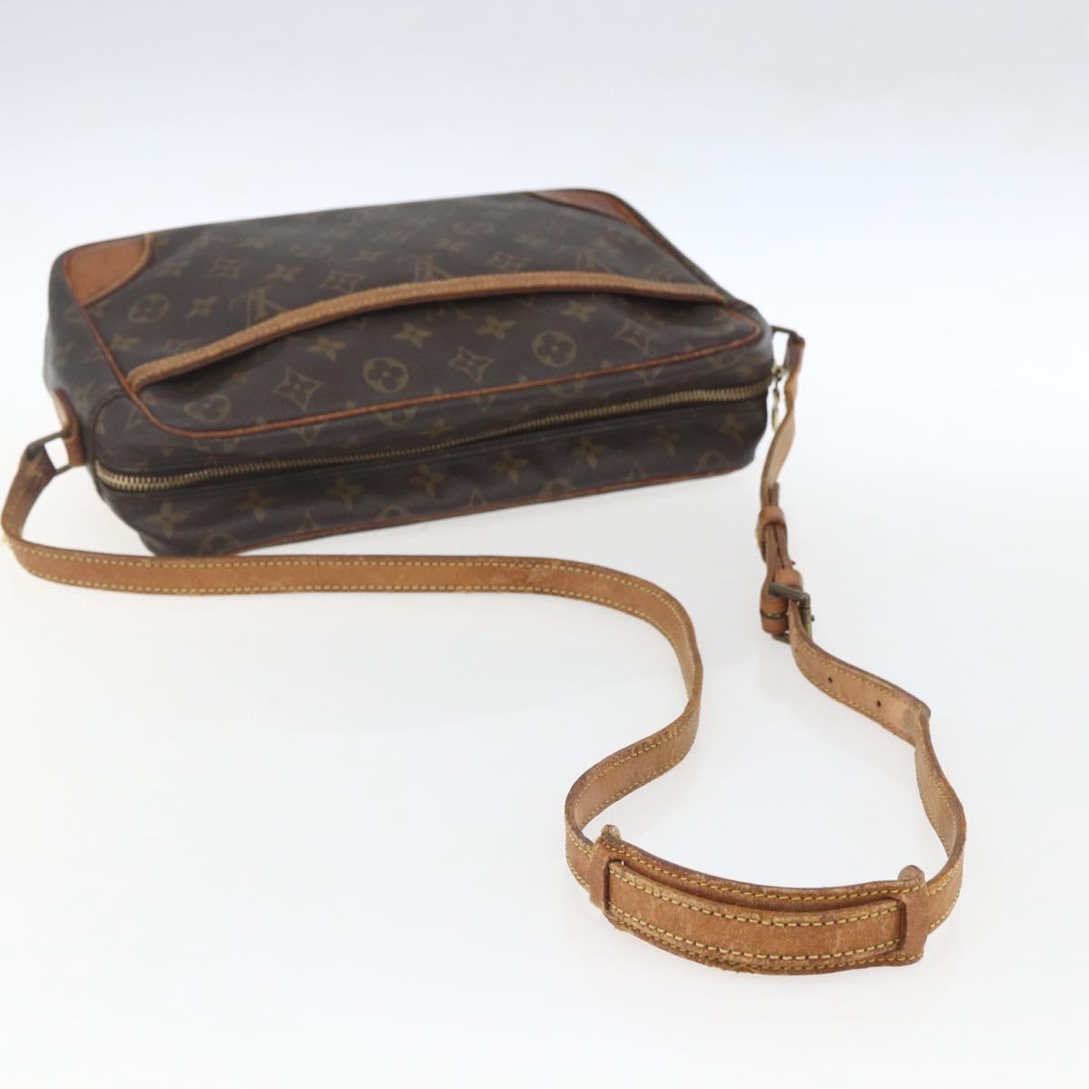 LOUIS VUITTON Monogram Trocadero 27 Shoulder Bag M51274 LV Auth 161389