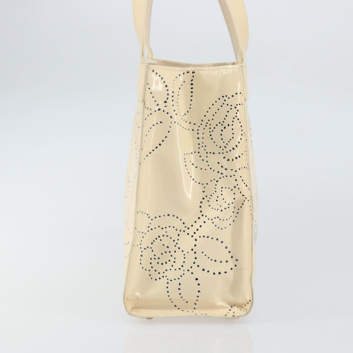 CHANEL Camelia Shoulder Bag Patent leather Ivory Gold CC Auth 161438