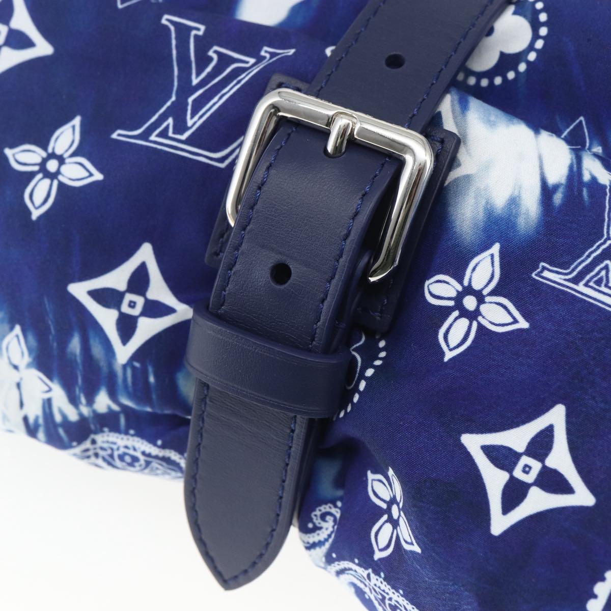 LOUIS VUITTON Monogram Bandana LF Fuuta Blanket Blue MP3348 LV Auth 161560SM